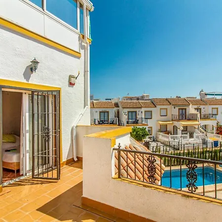 3 Bedroom Lovely In Orihuela Costa Holiday home *